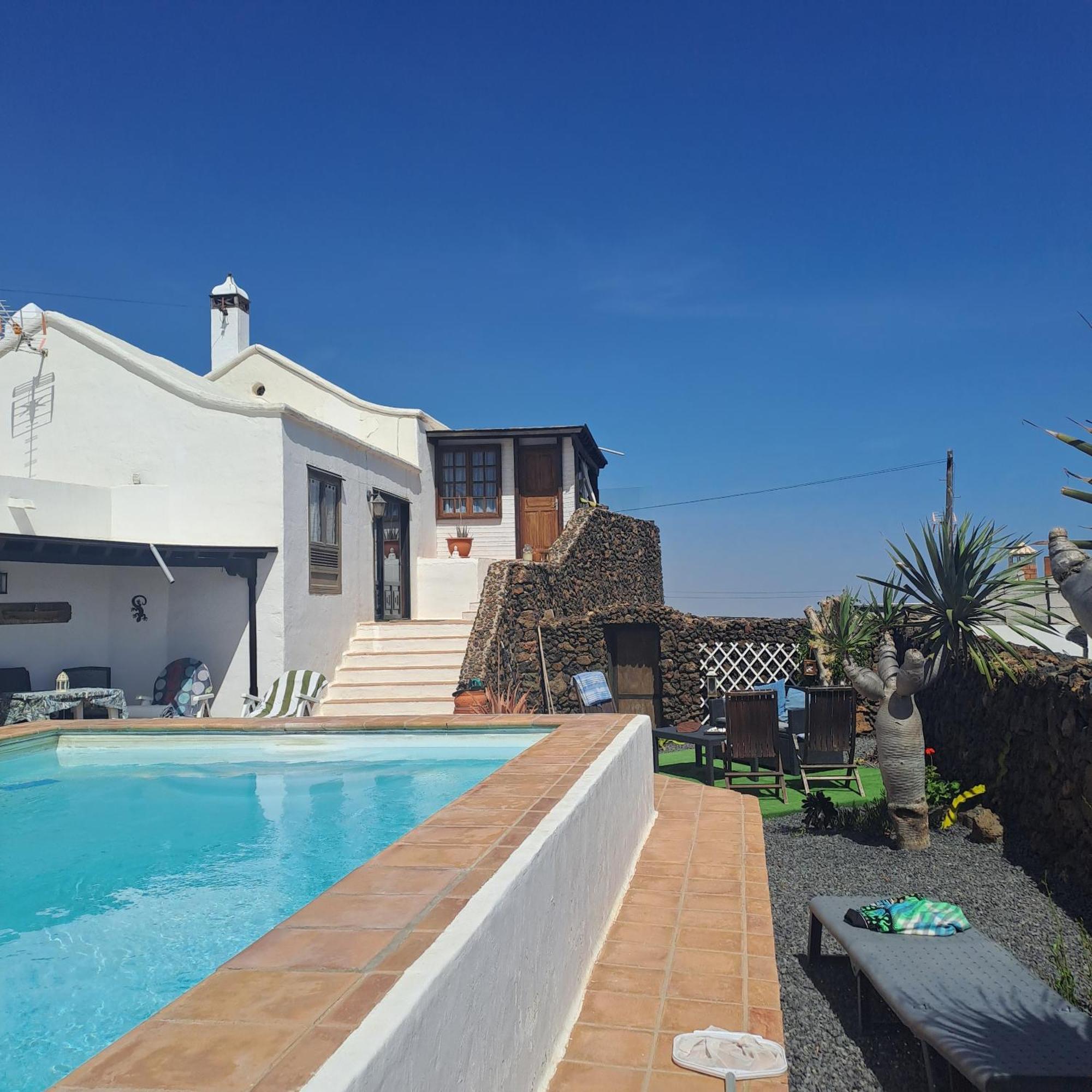 Bed and Breakfast Tipica Lanzarote House Only Adults à Tías Extérieur photo